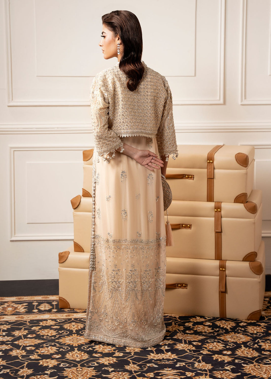 Zarizaa | Check in 5 Series | CREME