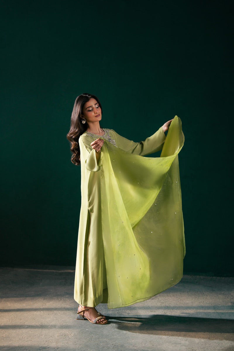 Malook | Dhanak Formals | Myra