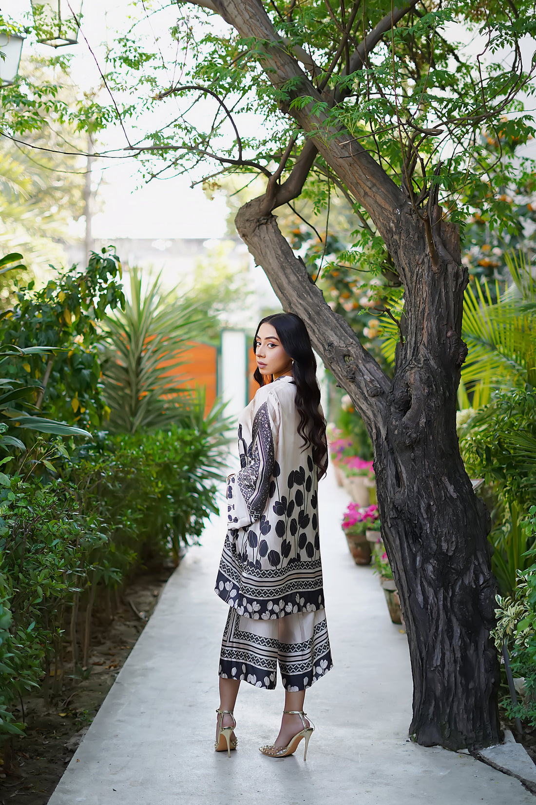 Erum Khan | Nue 25 | Royal Mirage