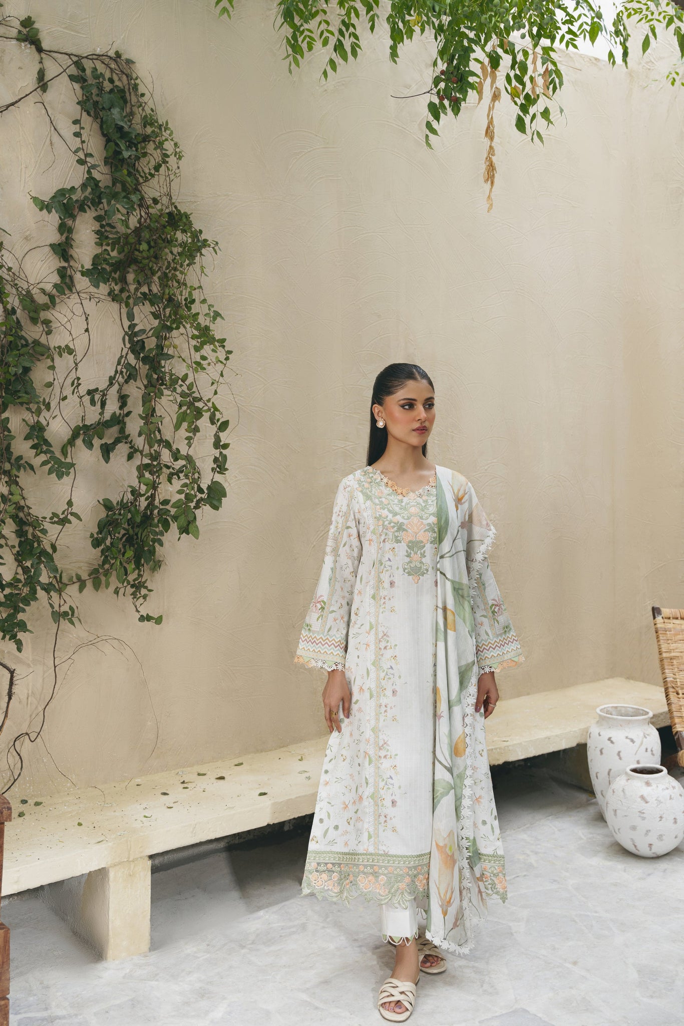 Aabyaan | Shezlin Chikankari 25 | ARIA (AF-10)