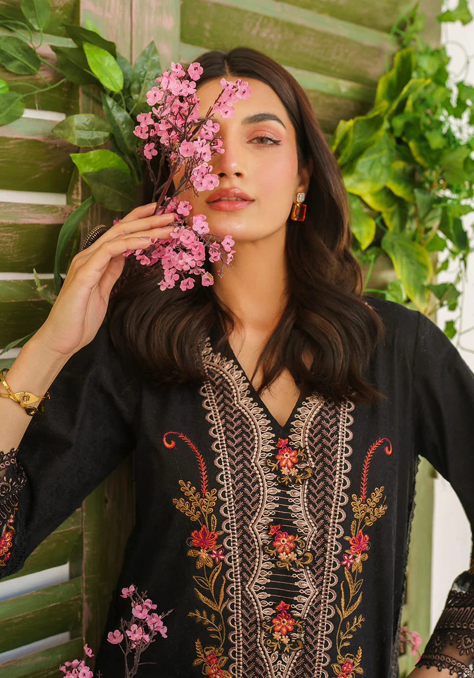 Zarqash | Belle Ame 24 | BL 007 Jardin Noir - Pakistani Clothes for women, in United Kingdom and United States