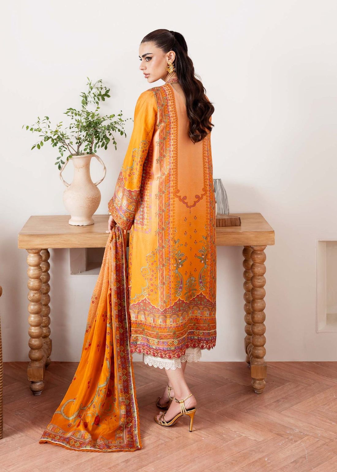 Kanwal Malik | Rosalia Silk Eid 25 | Kira