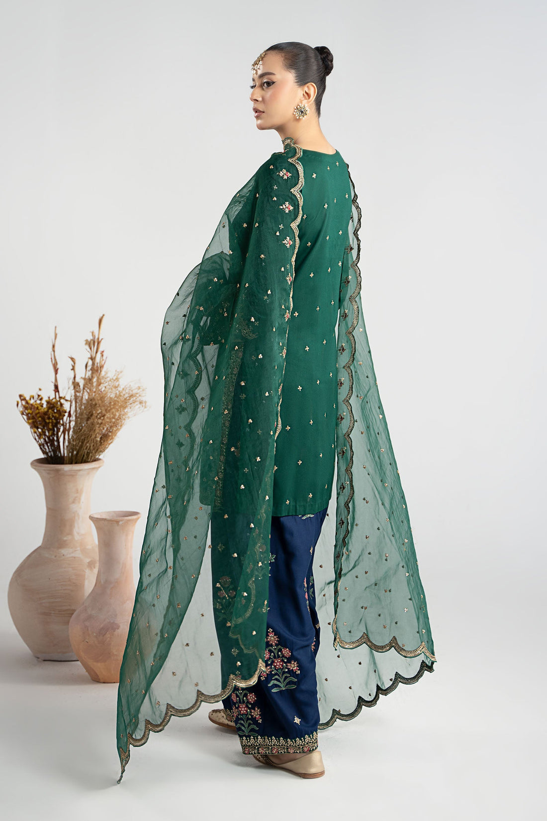 Maria B | Pre Fall Dresses | 3 Piece Embroidered Linen Suit ZC