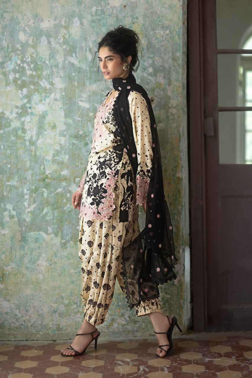 Zainab Chottani | Summer Edition 26 | Dusk Muse