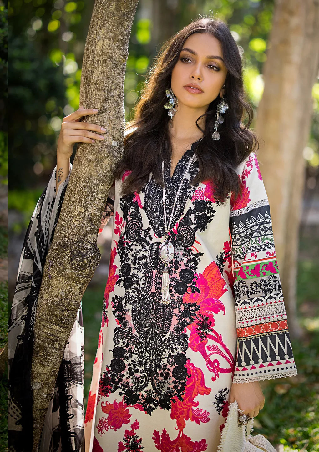 Elaf Premium | Signature Embroidered Lawn 24 | ESL-01B CLAUDIA - Pakistani Clothes for women, in United Kingdom and United States