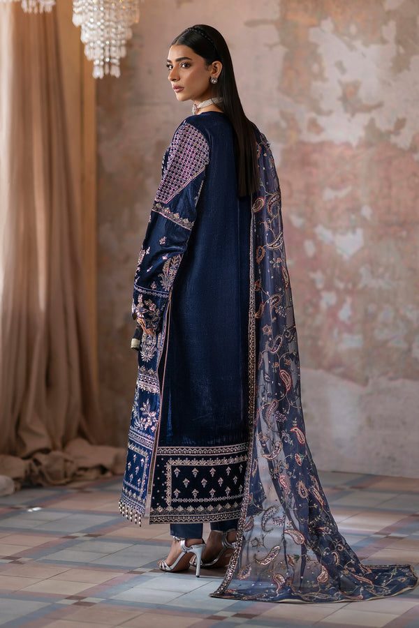 Emaan Adeel | Saanjh Velvet Collection 24 | Roshni