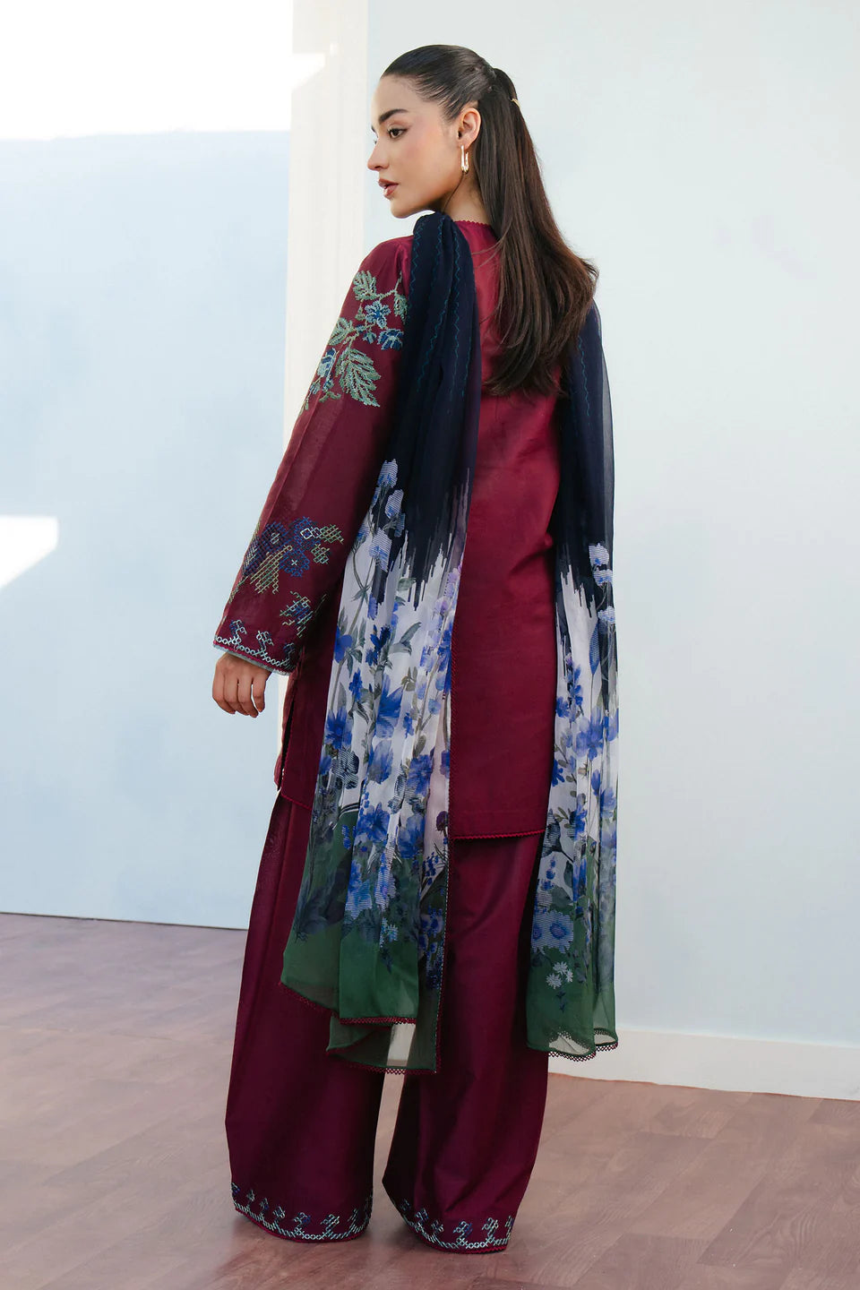 Zara Shahjahan | Coco Lawn 25 | FREYA-4B