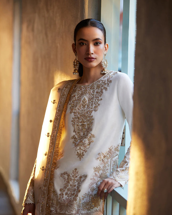 Faiza Saqlain | Liliana Luxury Lawn 24 | Mirhana - Hoorain Designer Wear - Pakistani Ladies Branded Stitched Clothes in United Kingdom, United states, CA and Australia