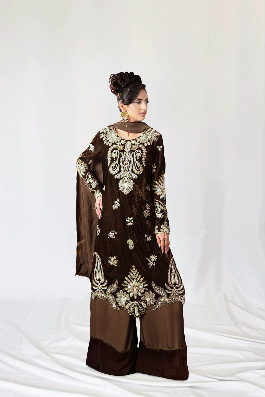 Saira Rizwan | Velvet Pret 25 | GURR-SRVP25-09