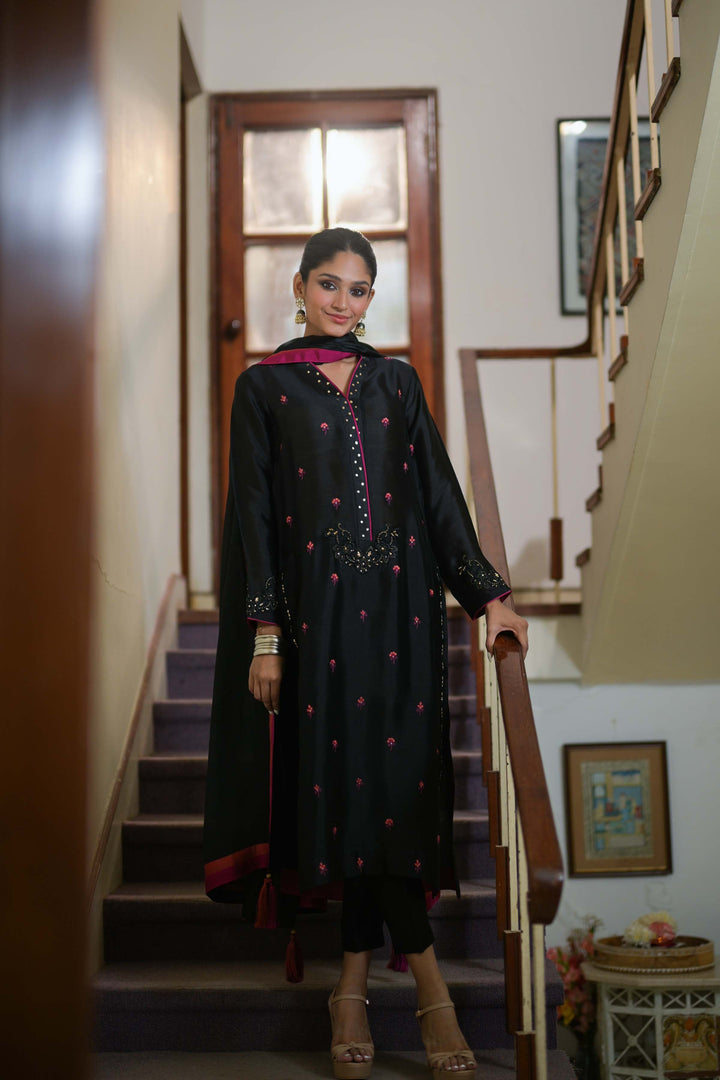Hue Pret | Zard Collection | ASWAD - Hoorain Designer Wear - Pakistani Ladies Branded Stitched Clothes in United Kingdom, United states, CA and Australia