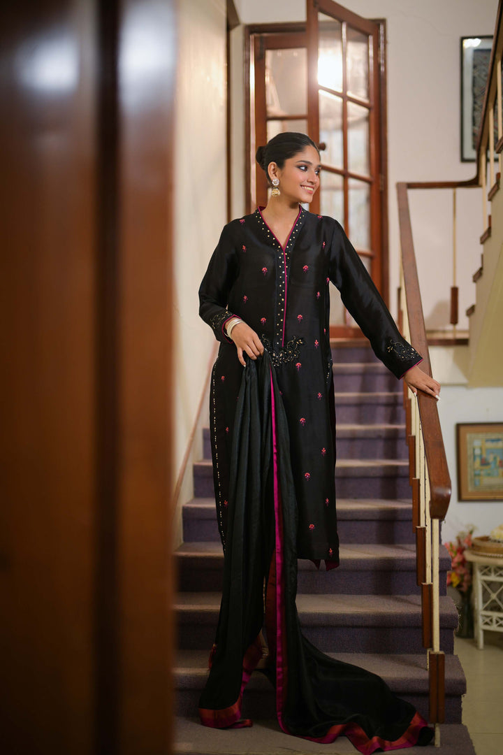 Hue Pret | Zard Collection | ASWAD - Hoorain Designer Wear - Pakistani Ladies Branded Stitched Clothes in United Kingdom, United states, CA and Australia
