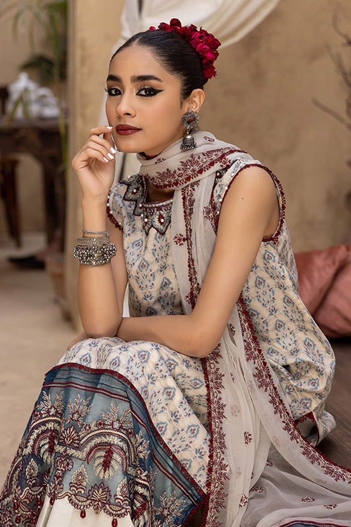 Humdum | Ishq Embroidered Collection | IS-08 - Hoorain Designer Wear - Pakistani Ladies Branded Stitched Clothes in United Kingdom, United states, CA and Australia