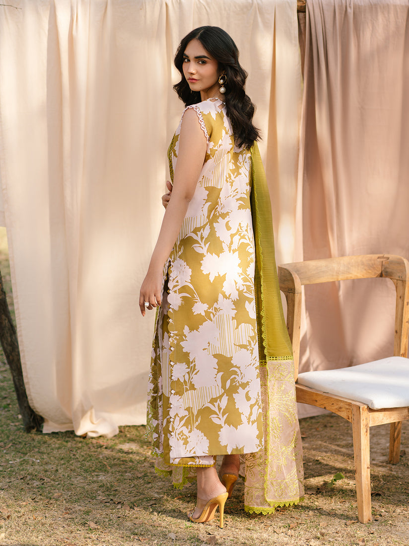 Parishay | Ivy Bloom Luxury Lawn | IVY-12