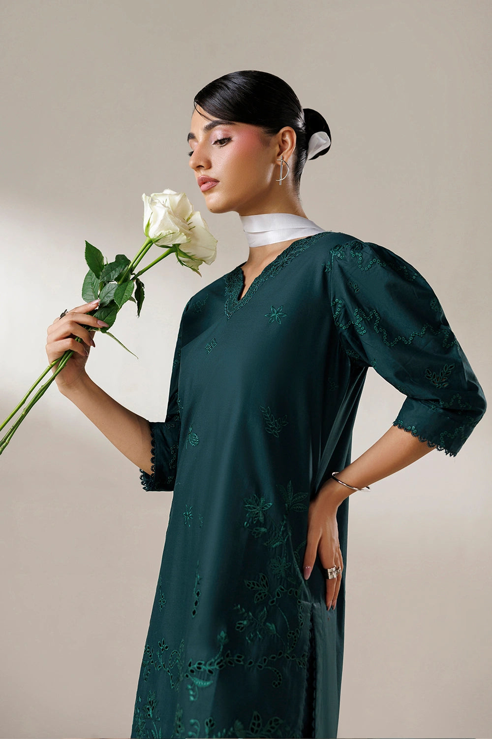 Azure | Chic Essentials |Ivy Energy