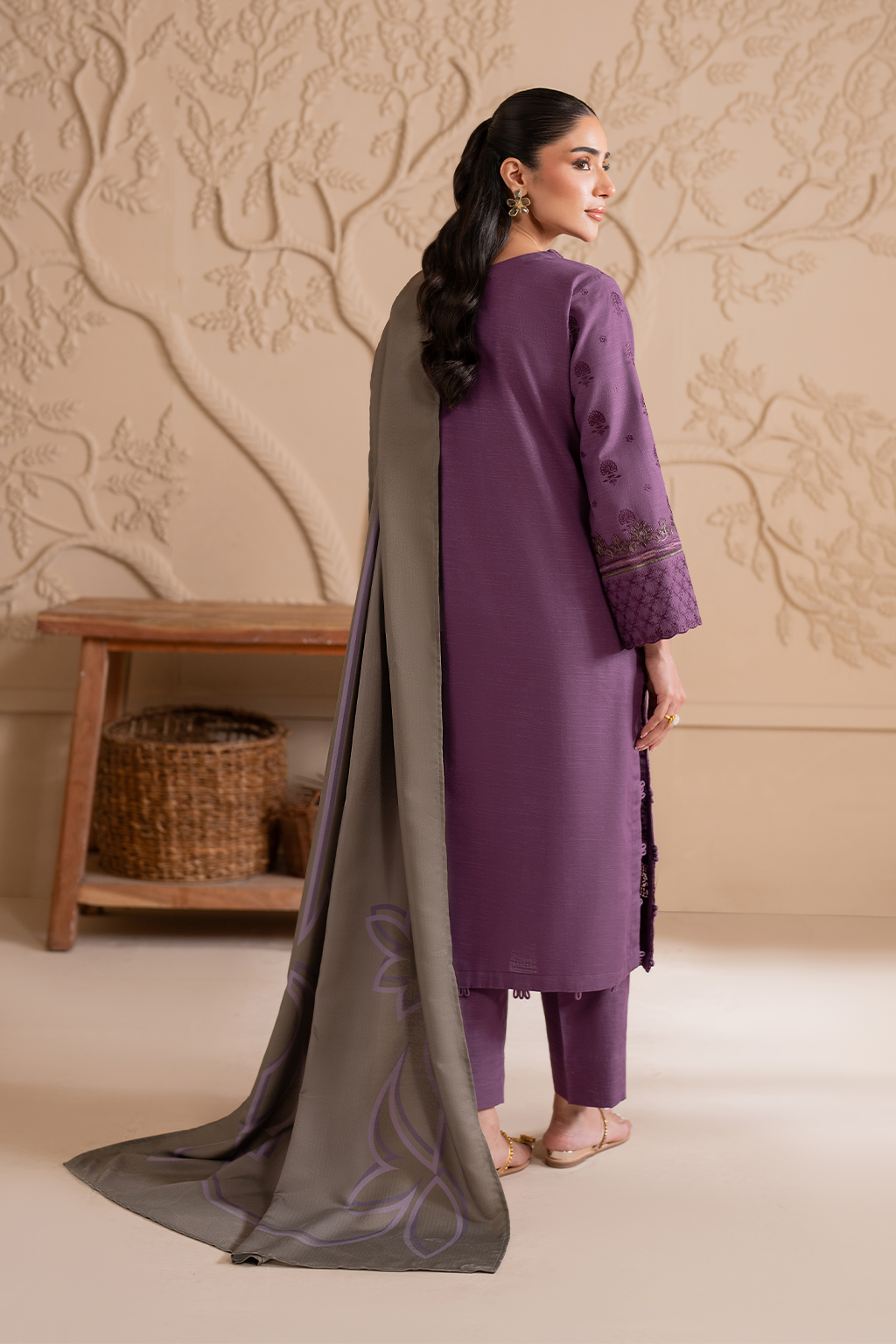 Iznik | Exclusive Winter | UE-298 Embroidered Khaddar