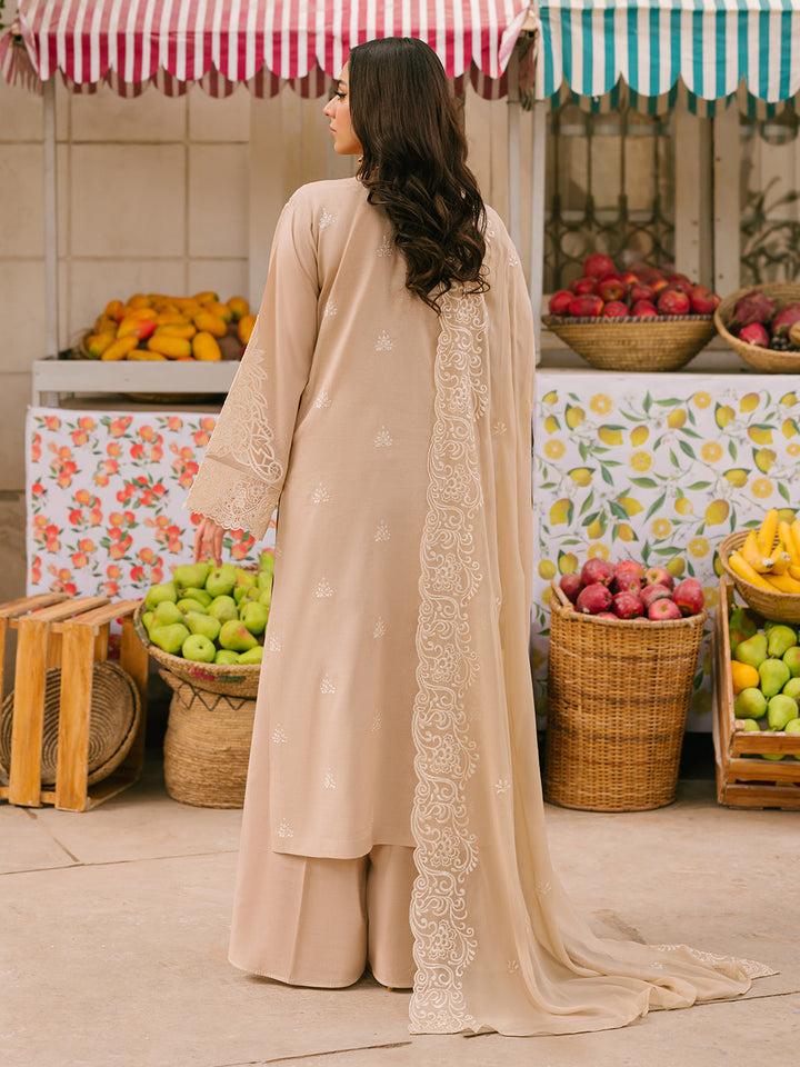 Mahnur | Mahrukh Eid Edit 24 | JADE ELEGANCE - Hoorain Designer Wear - Pakistani Ladies Branded Stitched Clothes in United Kingdom, United states, CA and Australia