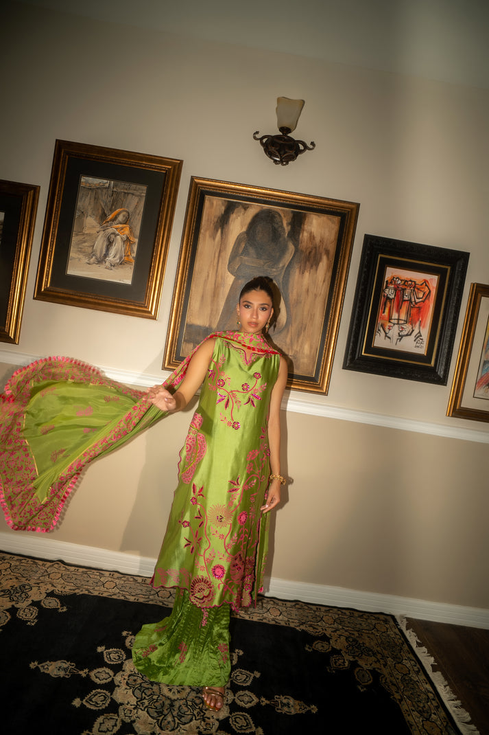 The Pink Tree Company | Blockem Formals | OASIS