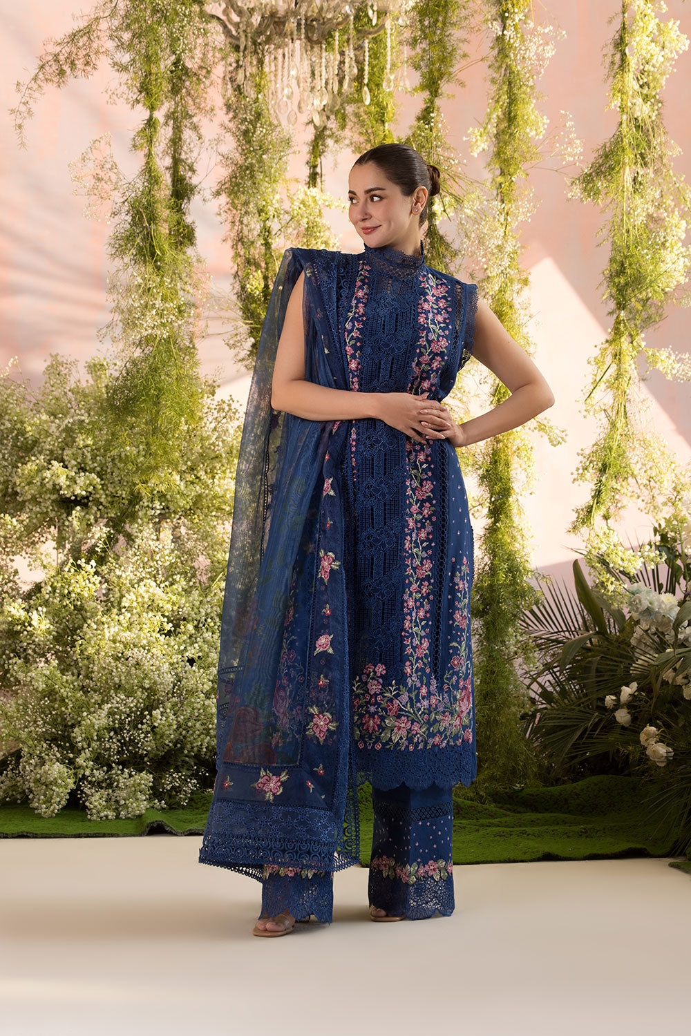 Sobia Nazir | Luxury Lawn 25 | 4A