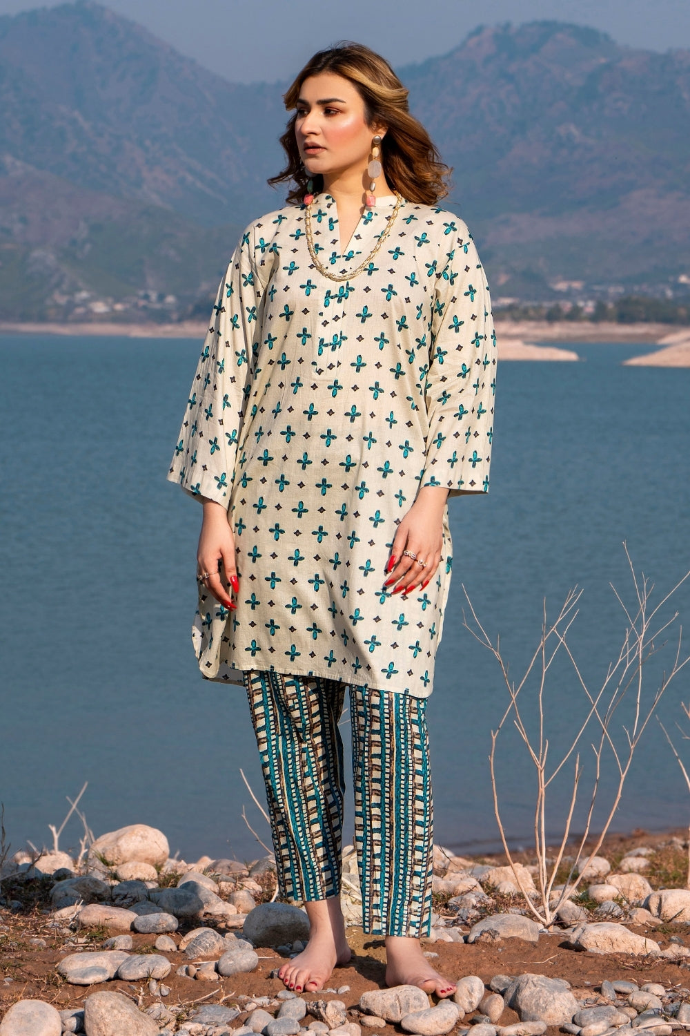 Ittehad | Embroidered Lawn | I-31 - Pakistani Clothes for women, in United Kingdom and United States