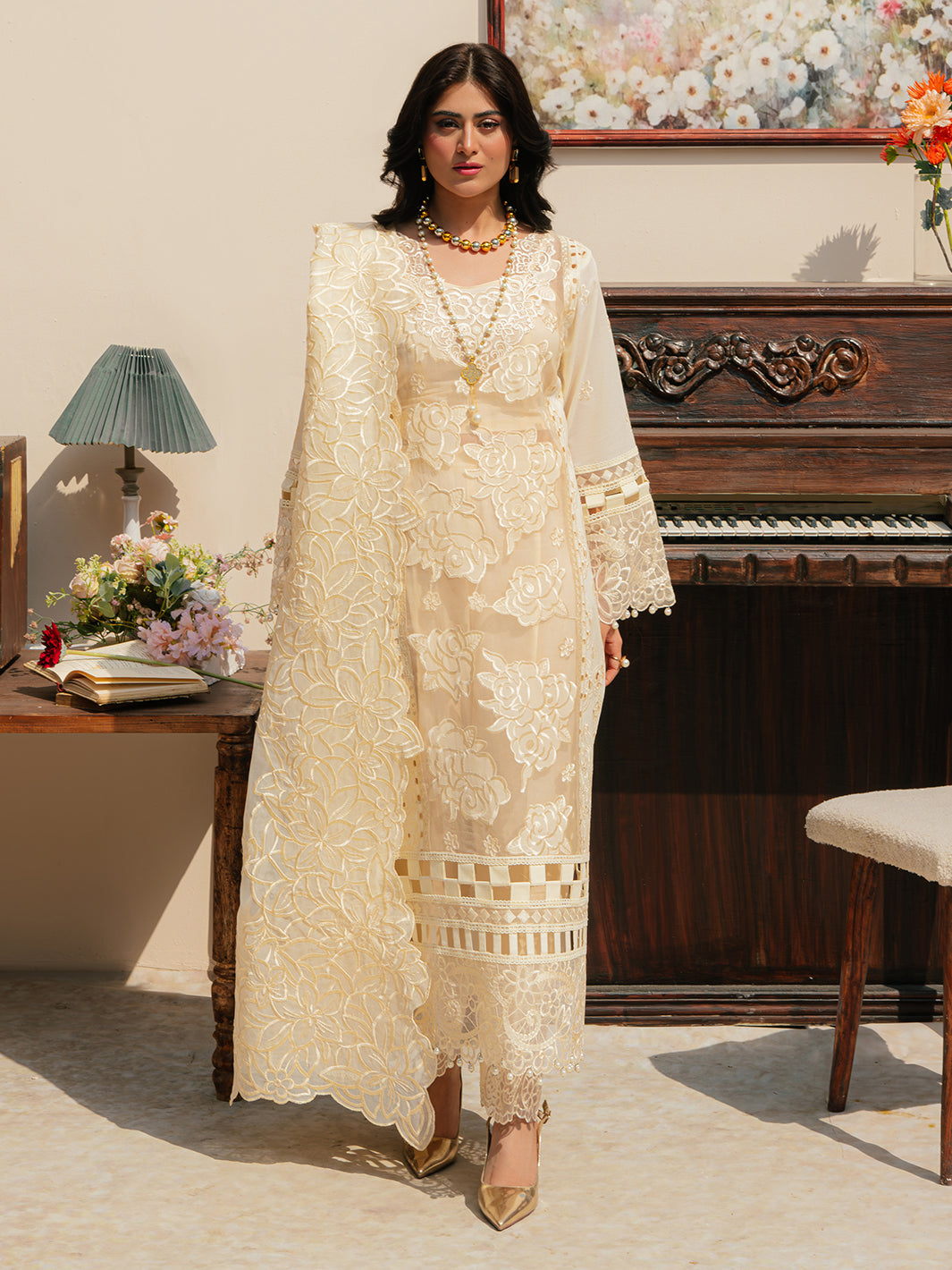 Mahnur | Allenura Luxury Lawn 24 | LUMINARY - Pakistani Clothes for women, in United Kingdom and United States