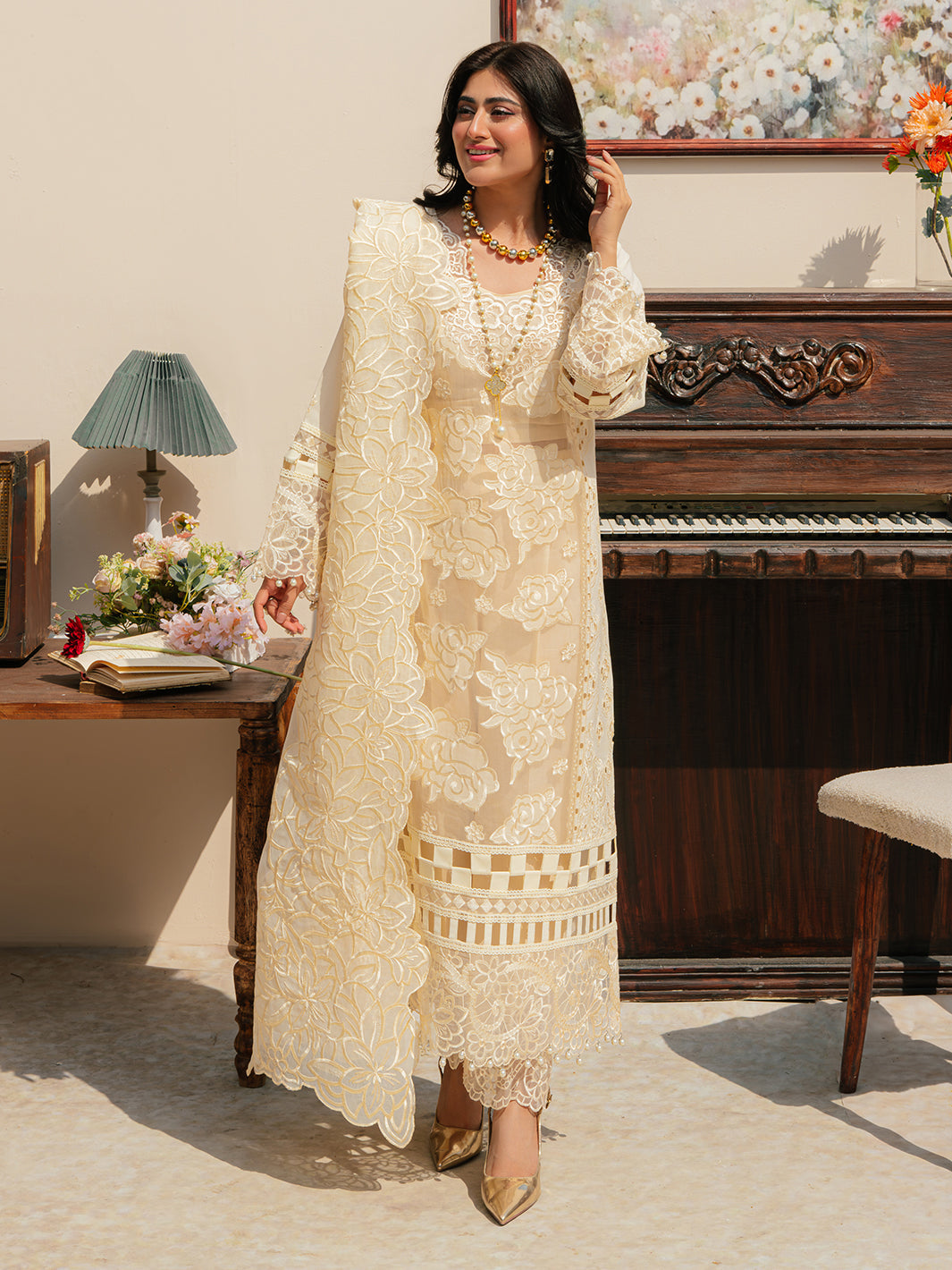 Mahnur | Allenura Luxury Lawn 24 | LUMINARY - Pakistani Clothes for women, in United Kingdom and United States