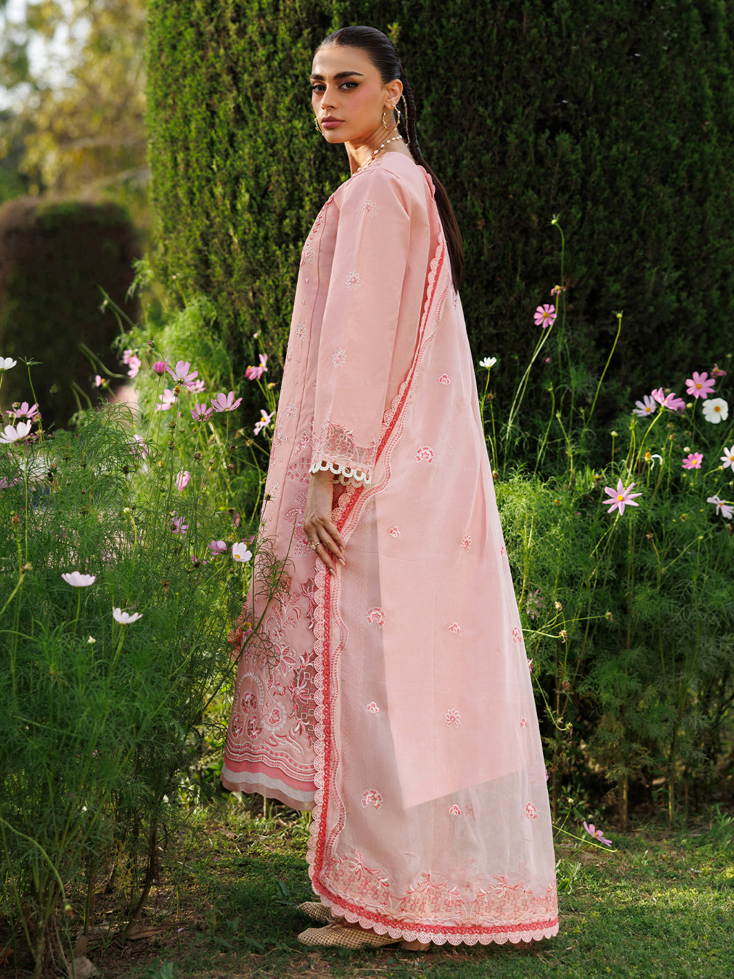 Mahnur | Morbagh Luxury Lawn 26 | M-05