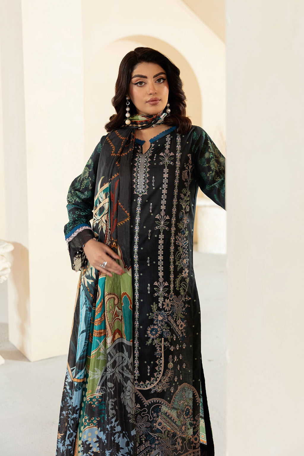 Ramsha | Mashaal Luxury Lawn | L-1301