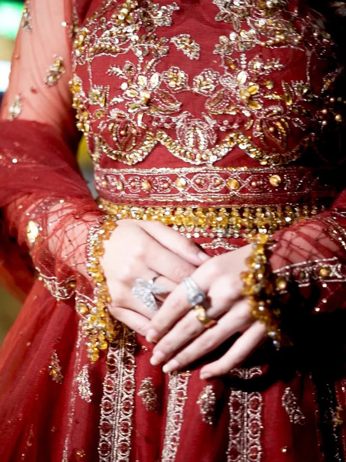 Epoque | Avanti Wedding Formals | Mehr Bano - Hoorain Designer Wear - Pakistani Ladies Branded Stitched Clothes in United Kingdom, United states, CA and Australia