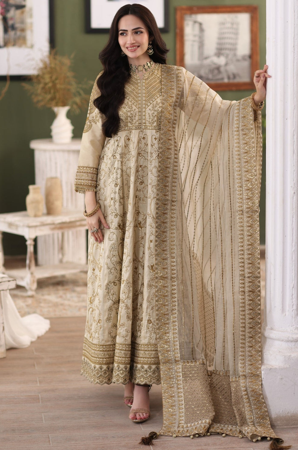 Mohagni | Ishq Aatish Formals | MGS-10 2PC MAXI Raw Silk