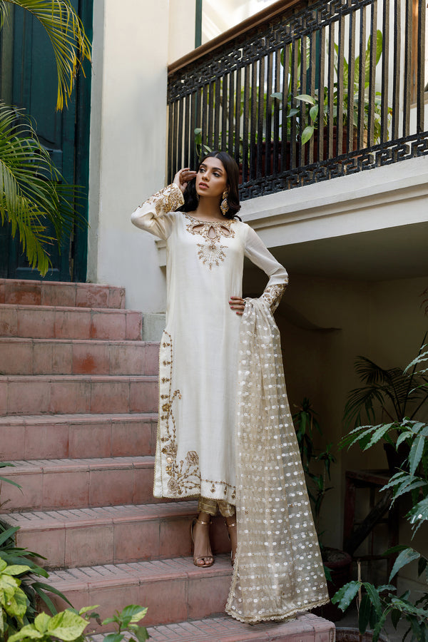 Wahajmkhan | Bahar Begum Formals | IVORY & COPPER BEGUM OUTFIT - Pakistani Clothes for women, in United Kingdom and United States