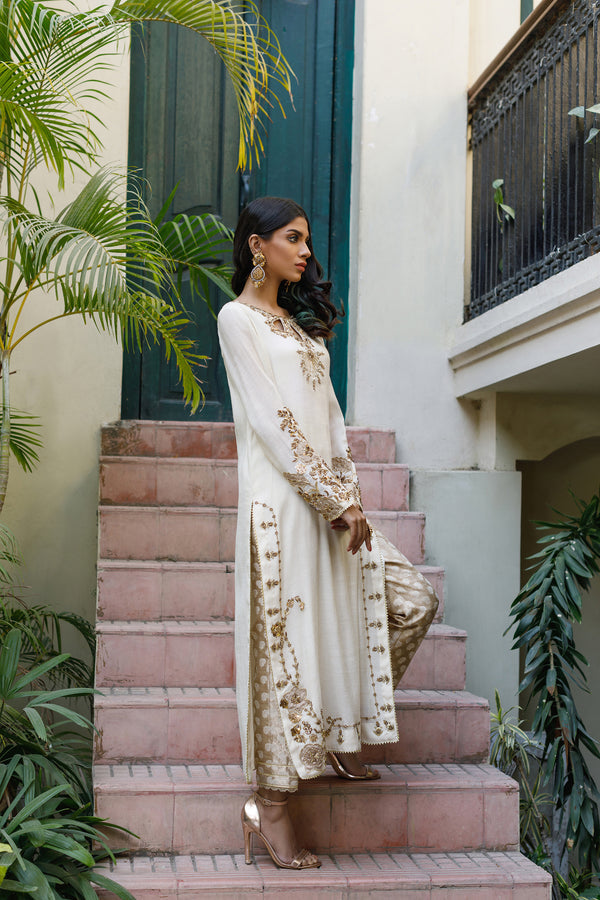 Wahajmkhan | Bahar Begum Formals | IVORY & COPPER BEGUM OUTFIT - Pakistani Clothes for women, in United Kingdom and United States