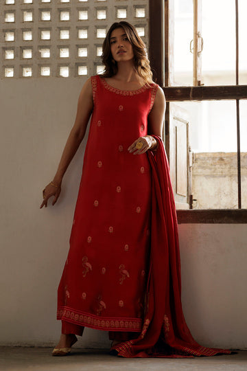 The Pink Tree Company | Yaadish Bakhair | Red Wine