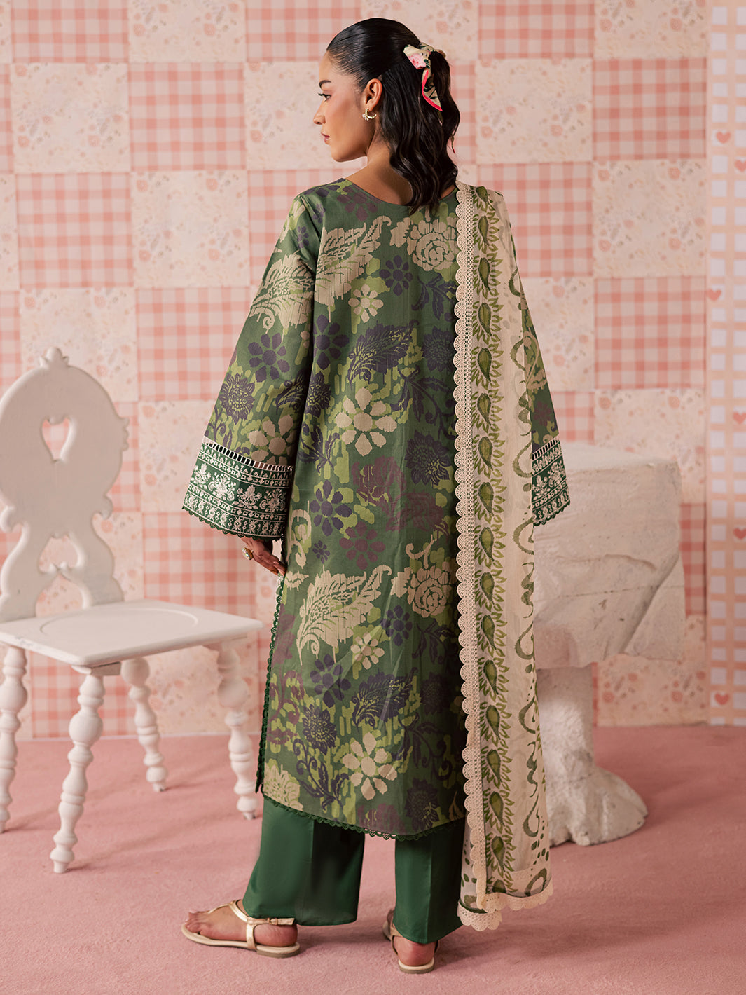 Mahnur | Jahaan Lawn 26 | MJ-06