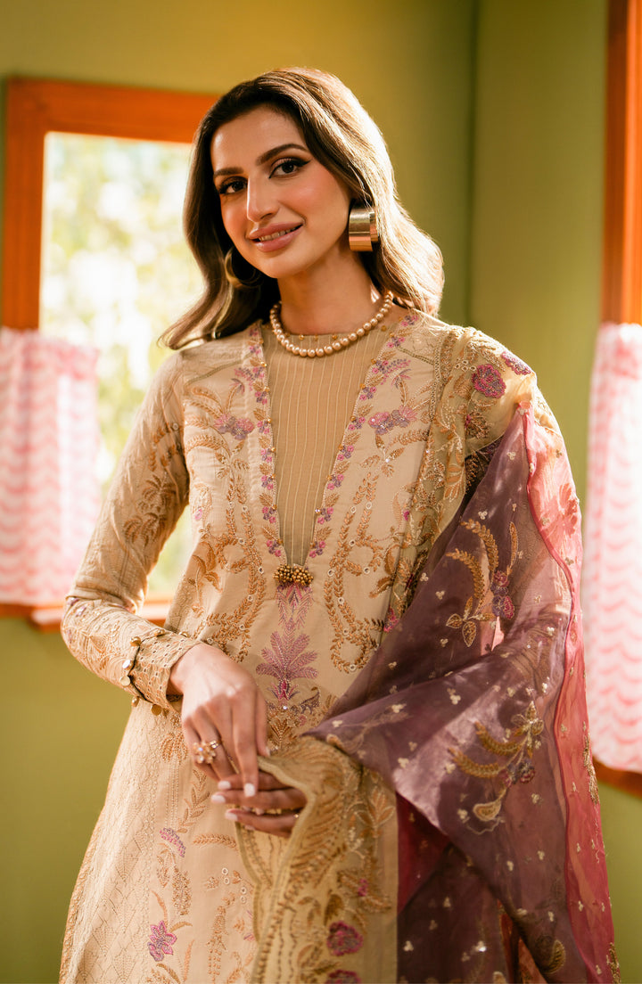Maryum N Maria | Luxury Lawn 24 |   Kissa - Hoorain Designer Wear - Pakistani Ladies Branded Stitched Clothes in United Kingdom, United states, CA and Australia