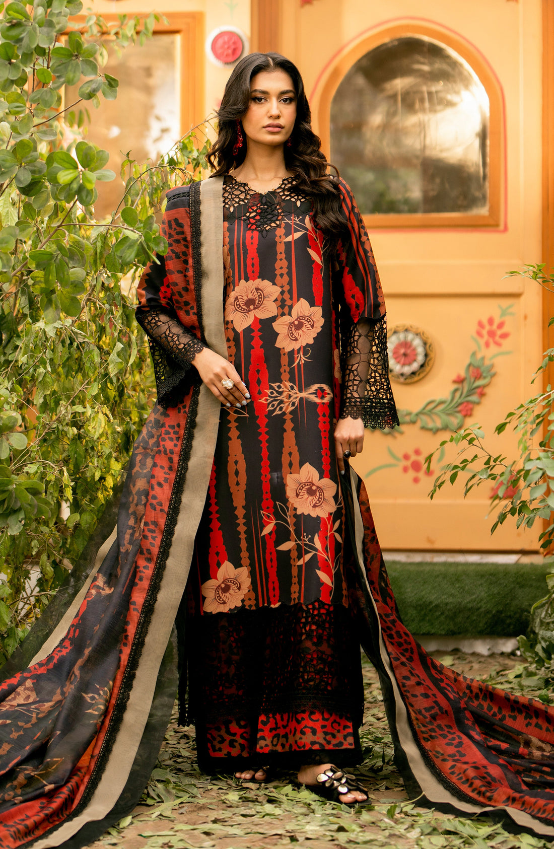 Maryum N Maria | Luxury Lawn 24 | Chione - Pakistani Clothes for women, in United Kingdom and United States