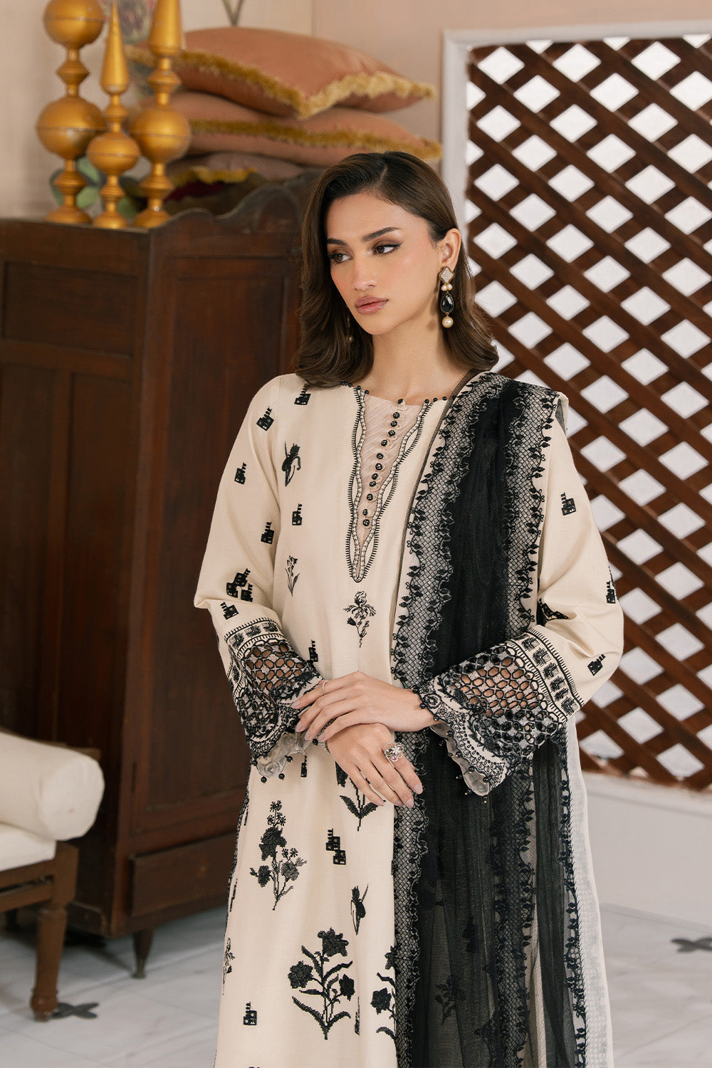 Maryum N Maria | Eid Luxury Lawn 25 | ATEFEH - MS50157