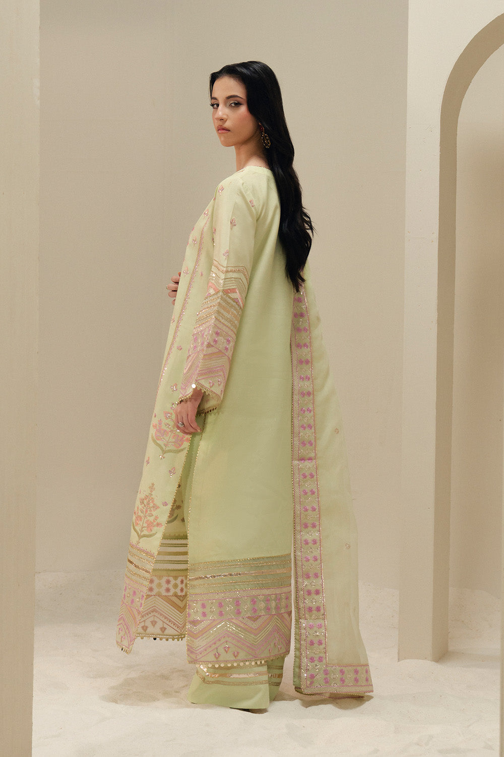 Maryum N Maria | Lyla Pret | CHÉRIE - MS50380