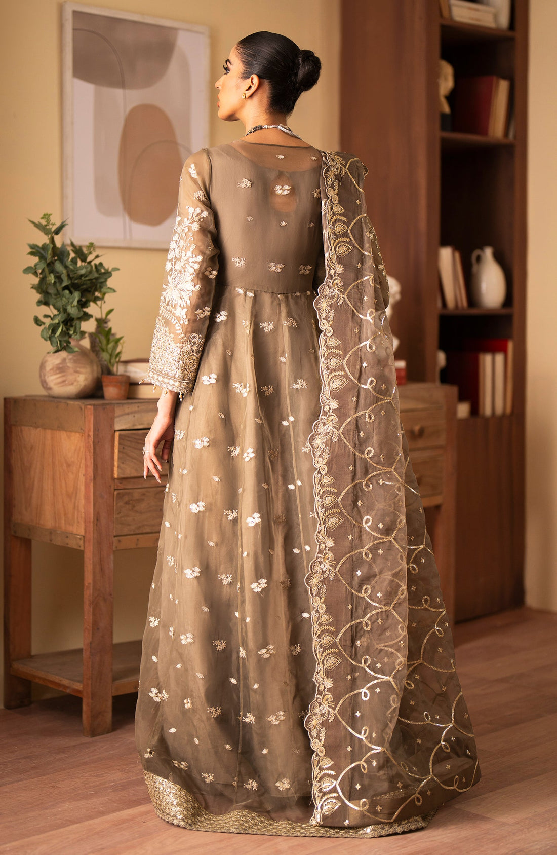 Emaan Adeel | Romansiyyah Luxury Formals 24 | Yesra