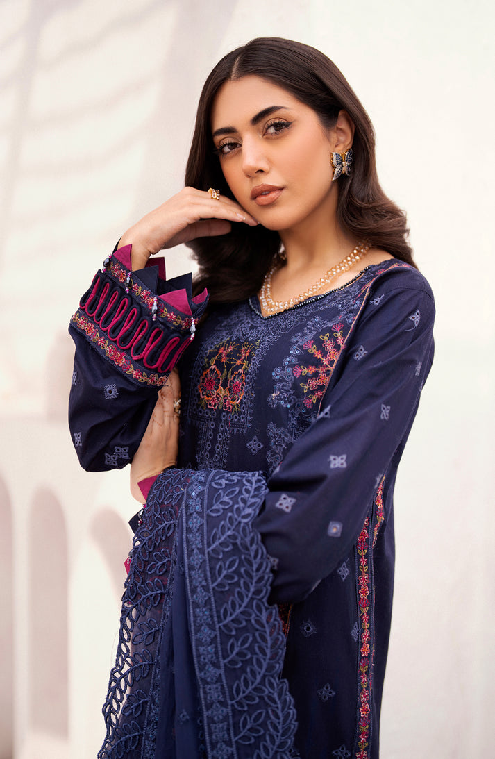 Emaan Adeel | Melisa Luxury Formals | ANNE - Hoorain Designer Wear - Pakistani Ladies Branded Stitched Clothes in United Kingdom, United states, CA and Australia