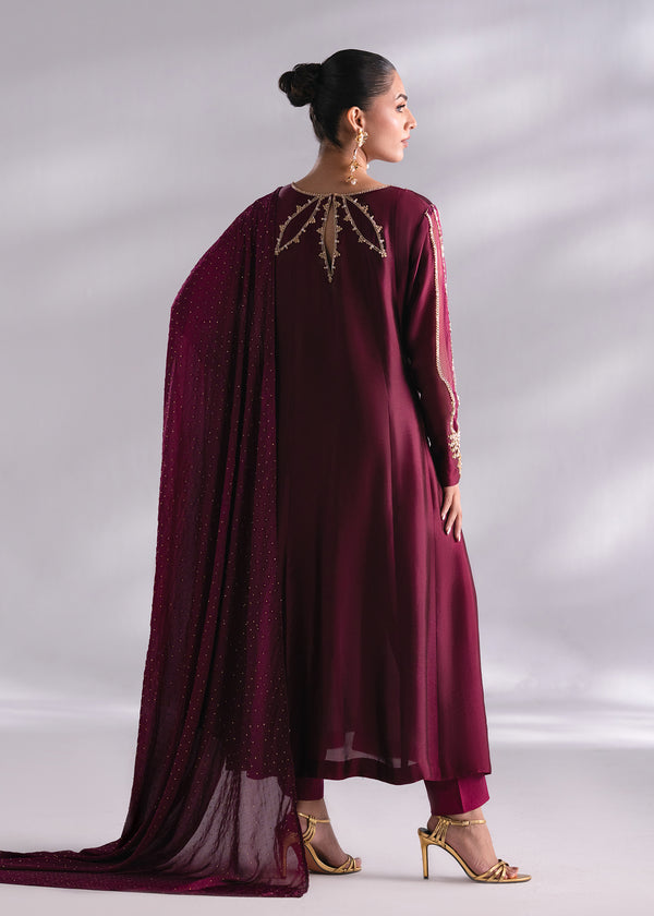 Mehak Yaqoob | Enchante The Luxe Edit | Garnet