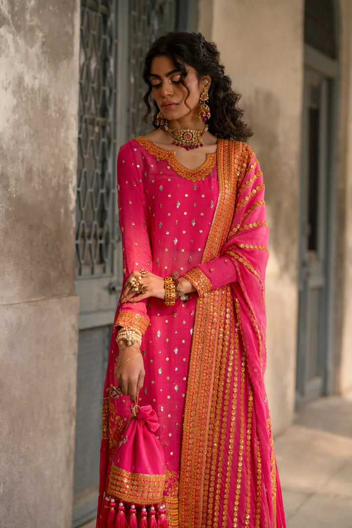 Erum Khan | Mannat Formals | Rangoli - Hoorain Designer Wear - Pakistani Ladies Branded Stitched Clothes in United Kingdom, United states, CA and Australia