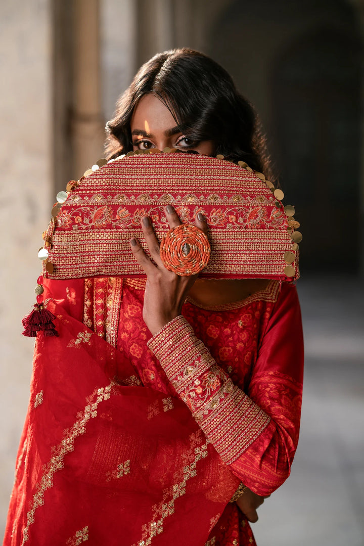 Erum Khan | Mannat Formals | Gulnaar - Hoorain Designer Wear - Pakistani Ladies Branded Stitched Clothes in United Kingdom, United states, CA and Australia
