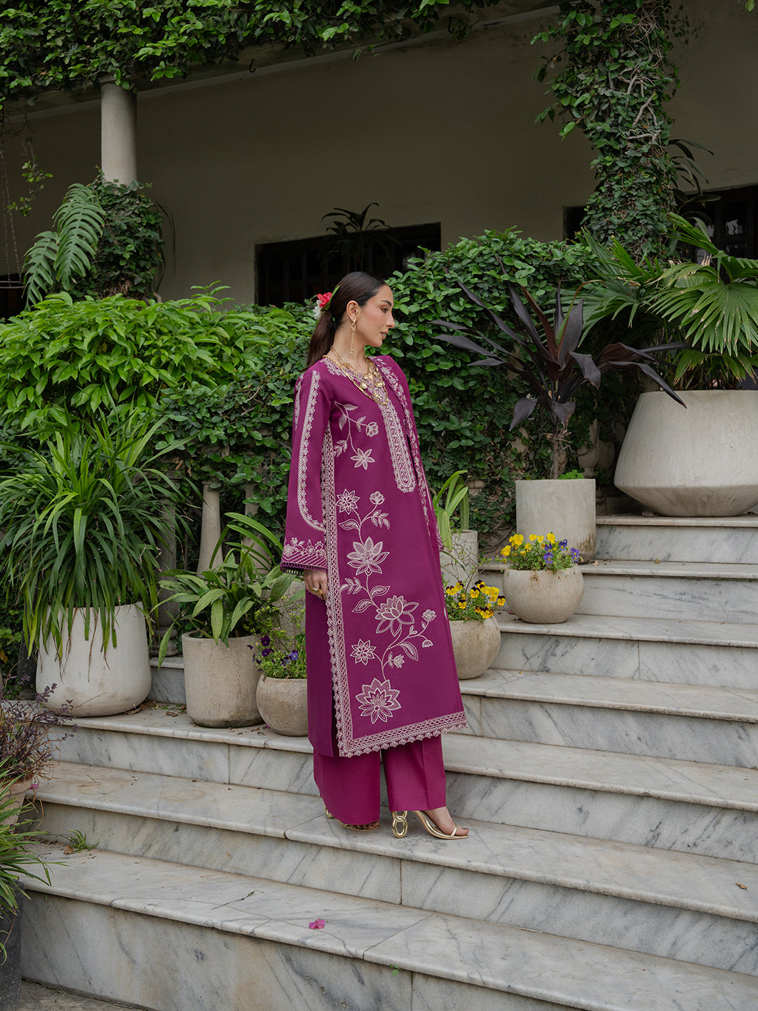 Mahnur | Amaya Lawn 26 | MU-10
