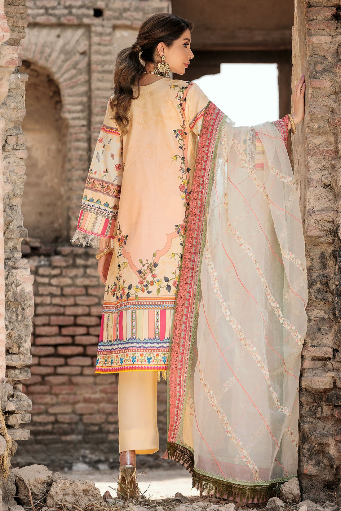 Motifz | Amal Luxury Lawn | 3301 - Pakistani Clothes for women, in United Kingdom and United States