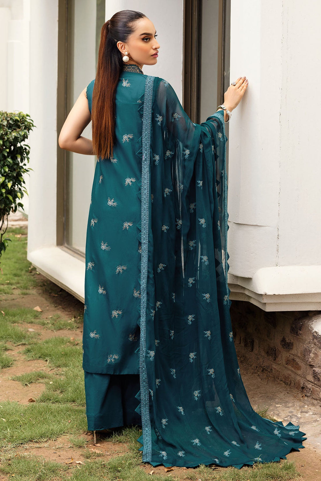 Motifz | Premium Lawn 24 | 4831-SAMANA