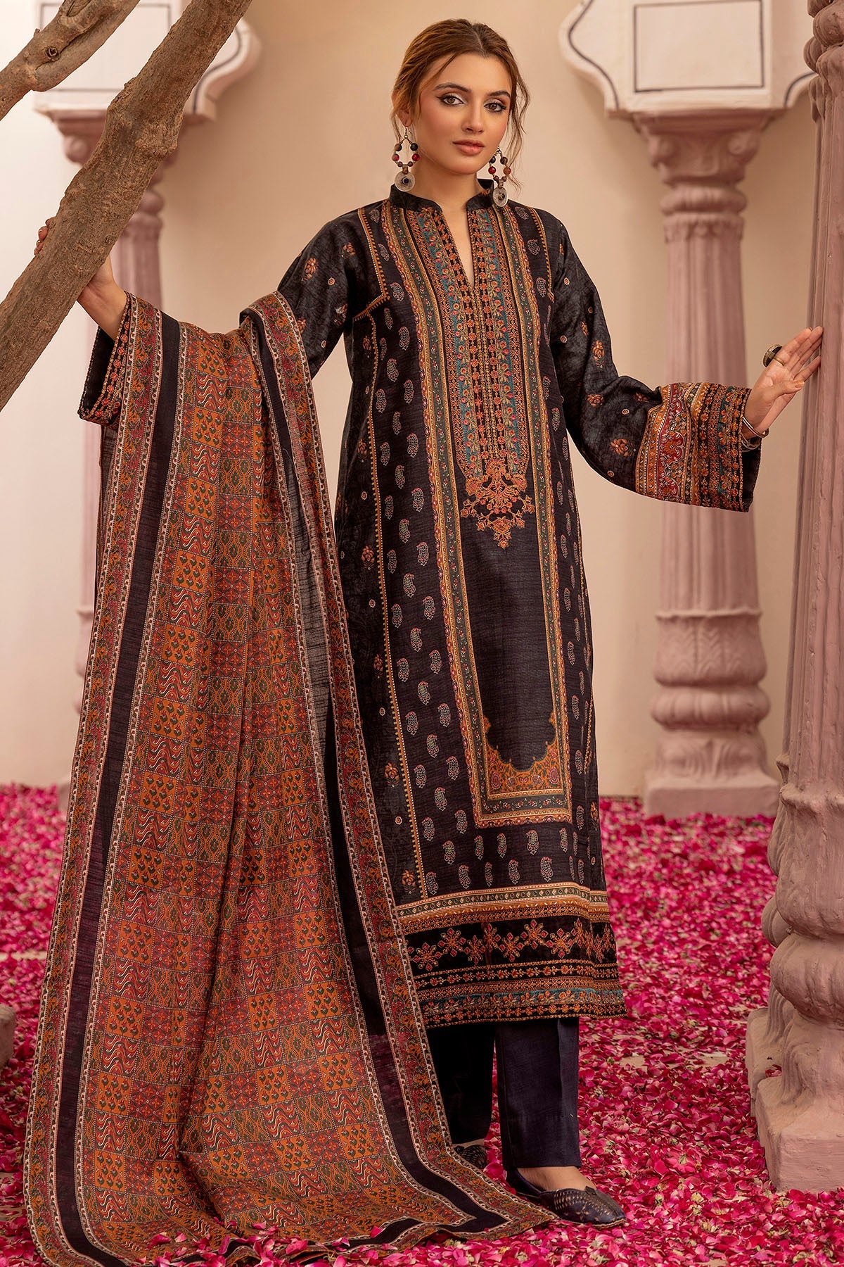 Motifz | Premium Khaddar | 5025-SHADAN