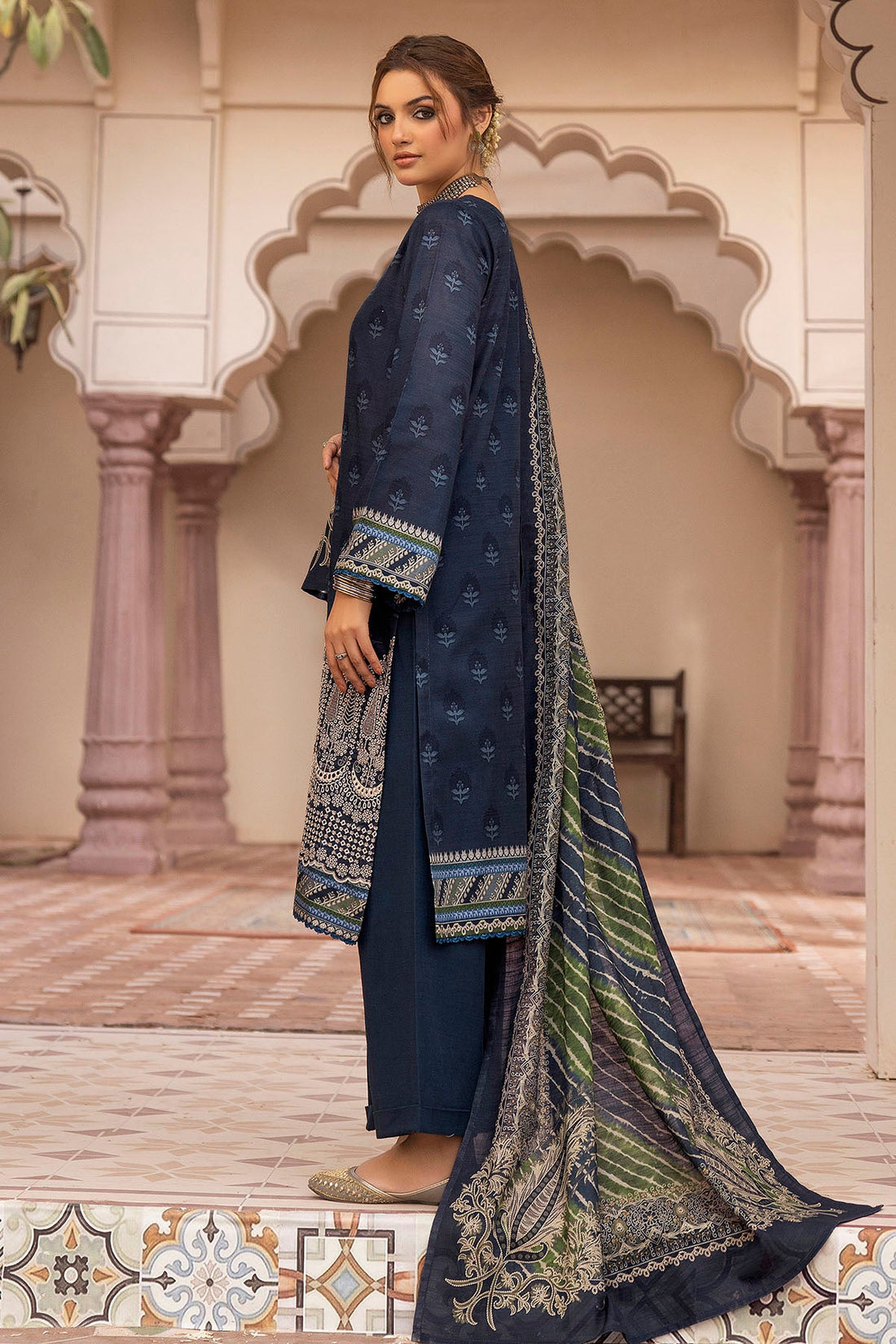 Motifz | Premium Khaddar | 5210-ISBAH