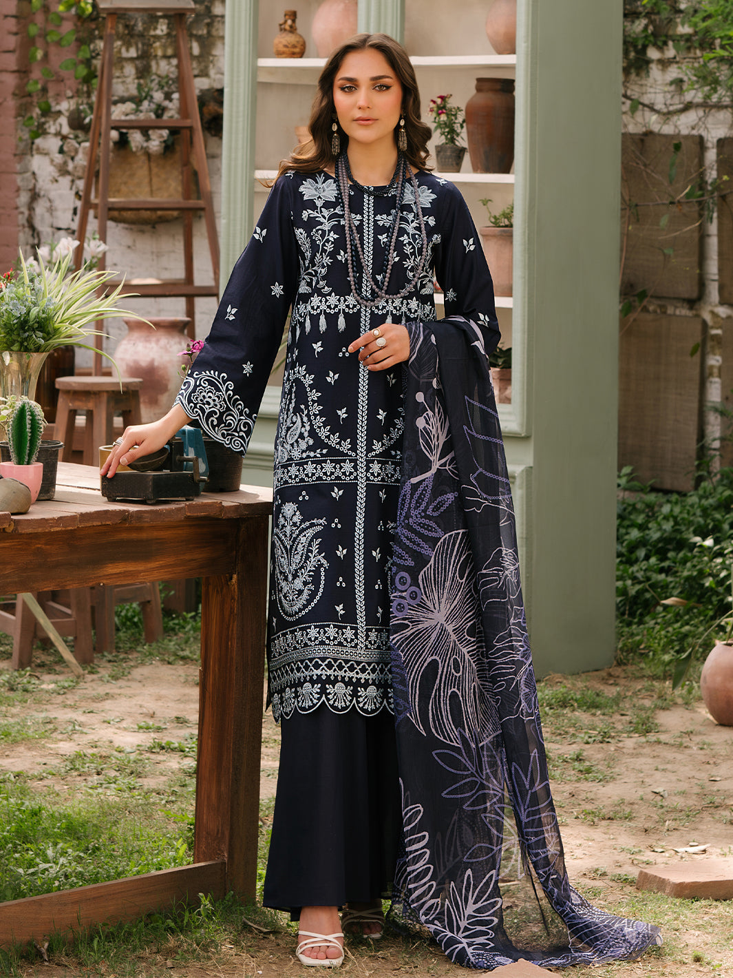 Mahnur | Masakali Luxury Lawn 24 | MK 03 - B - Pakistani Clothes for women, in United Kingdom and United States