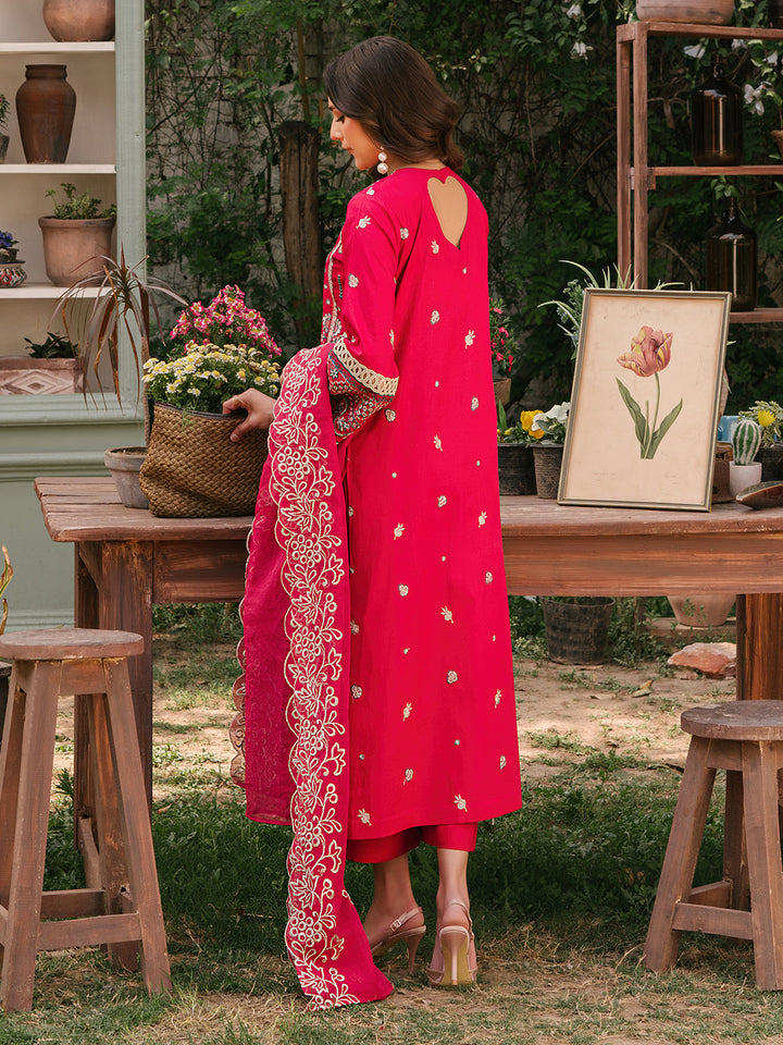 Mahnur | Masakali Luxury Lawn 24 | MK 06 - B - Hoorain Designer Wear - Pakistani Ladies Branded Stitched Clothes in United Kingdom, United states, CA and Australia