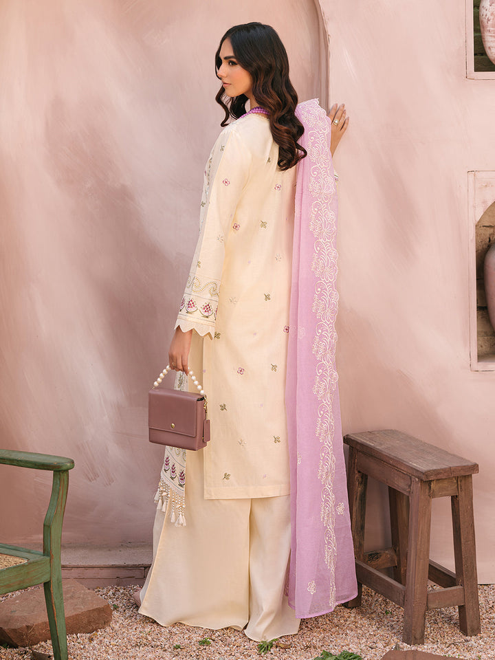 Mahnur | Masakali Luxury Lawn 24 | MK 01 - B - Hoorain Designer Wear - Pakistani Ladies Branded Stitched Clothes in United Kingdom, United states, CA and Australia